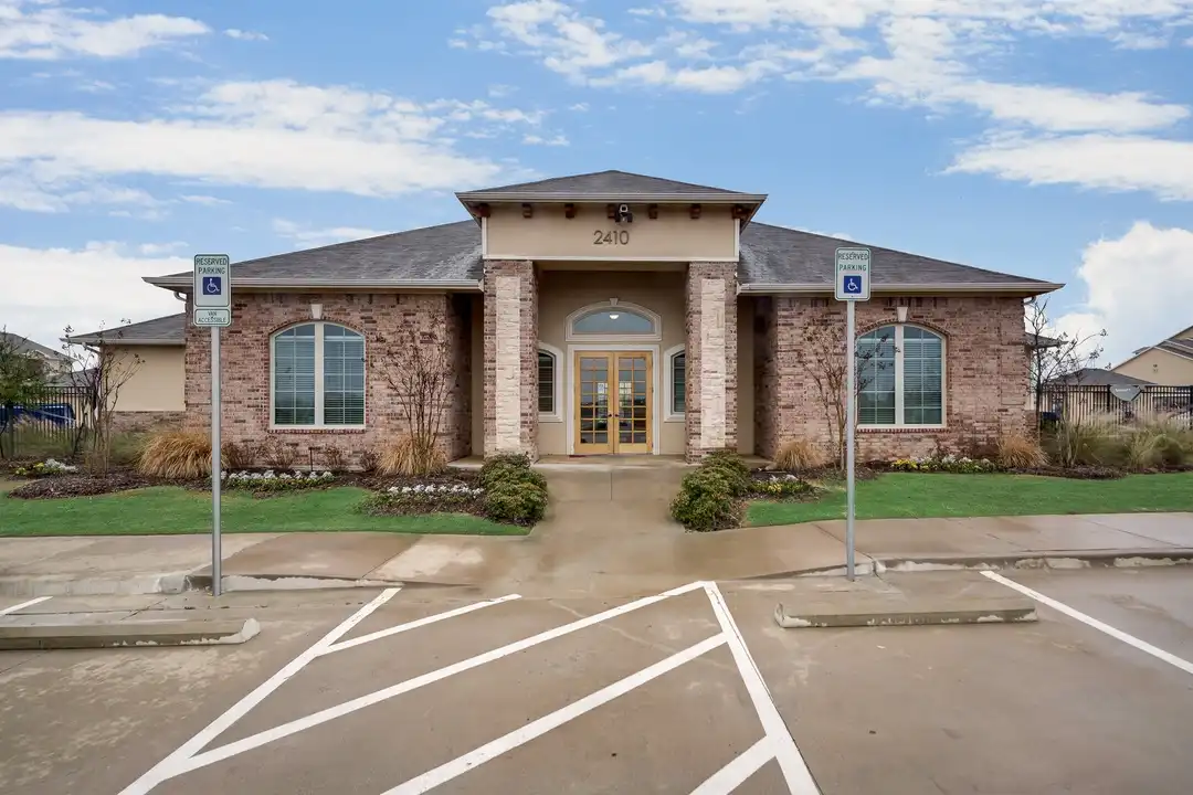 2410 Jack Finney Blvd unit B1-990 Sq. Ft. 2x2 - More
