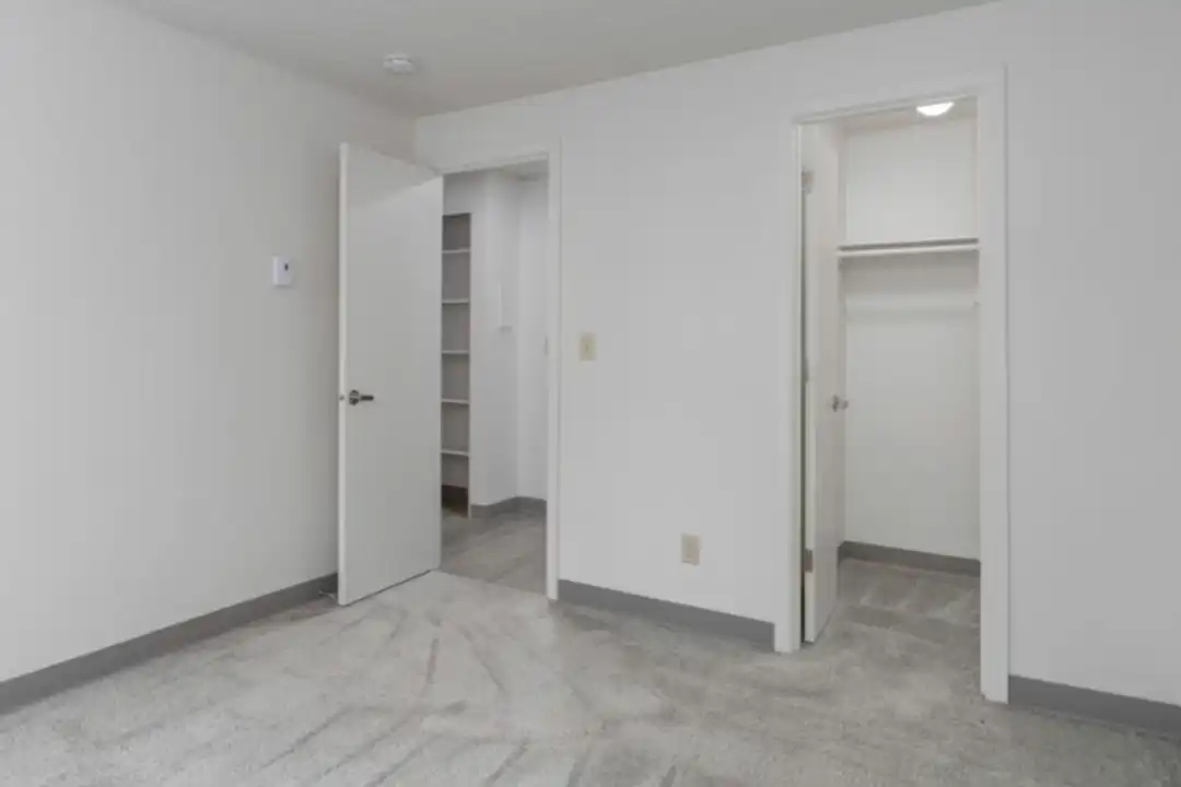 14100 SW 112th Ave unit J06 - Widok 4