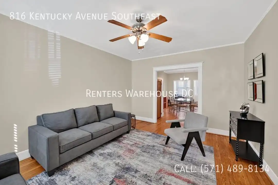 816 Kentucky Ave SE - View 3