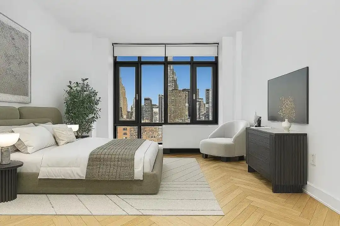 49 E 34th St - View 3