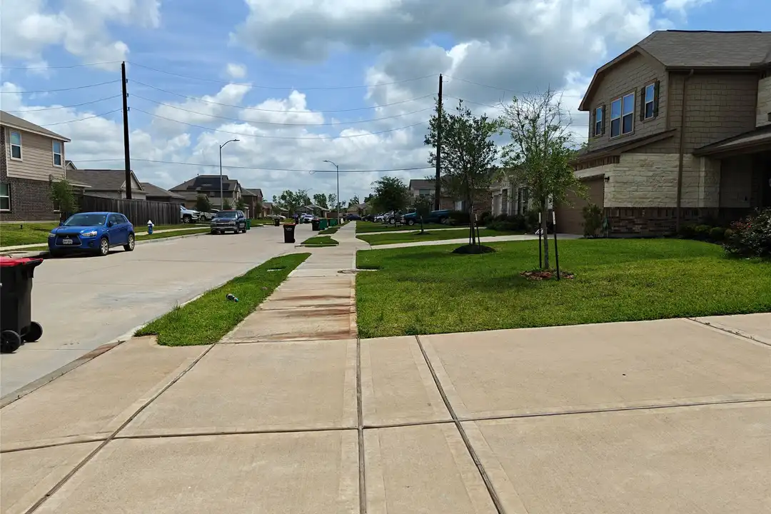 1270 Glendora Dr - View 6