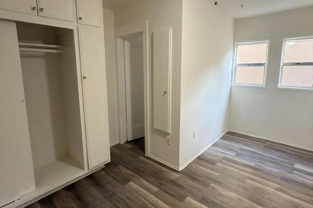 6606 Malabar St - View 6