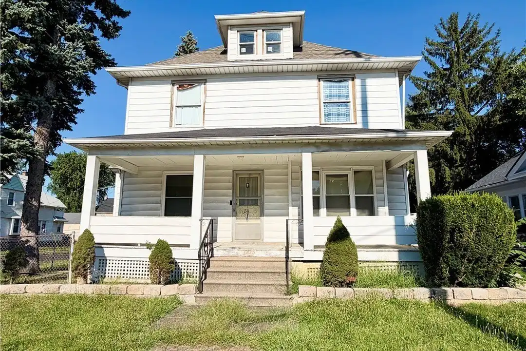 5435 Beechwood Ave, Maple Heights – photo 1 of 14