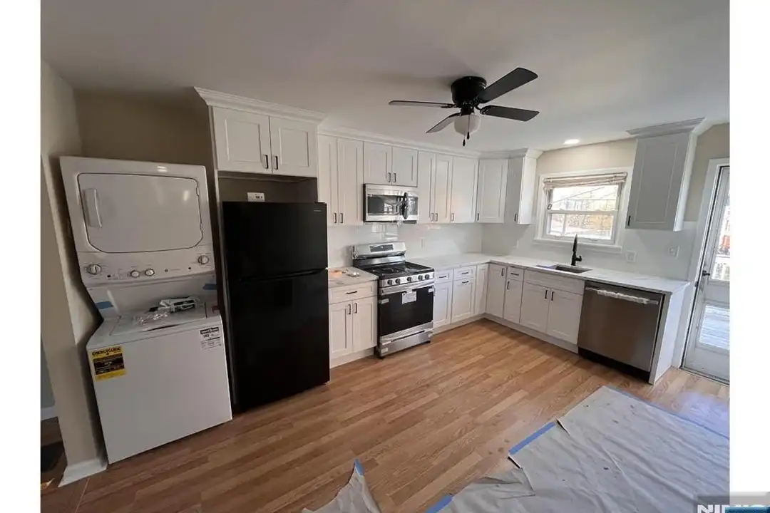 56 River St – photo 1
