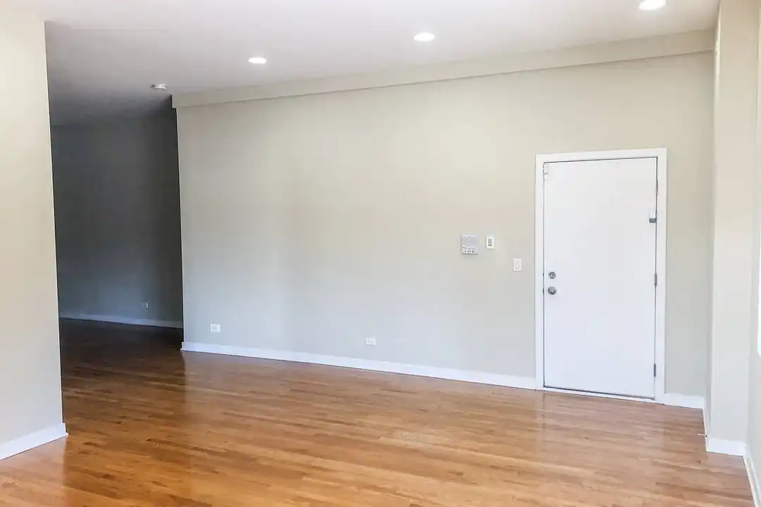 38-44 N. Paulina St. / 1710-1714 W. Warren Blvd. - View 3