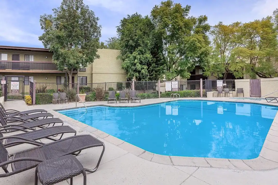 Heritage Park Alta Loma 55+ - More