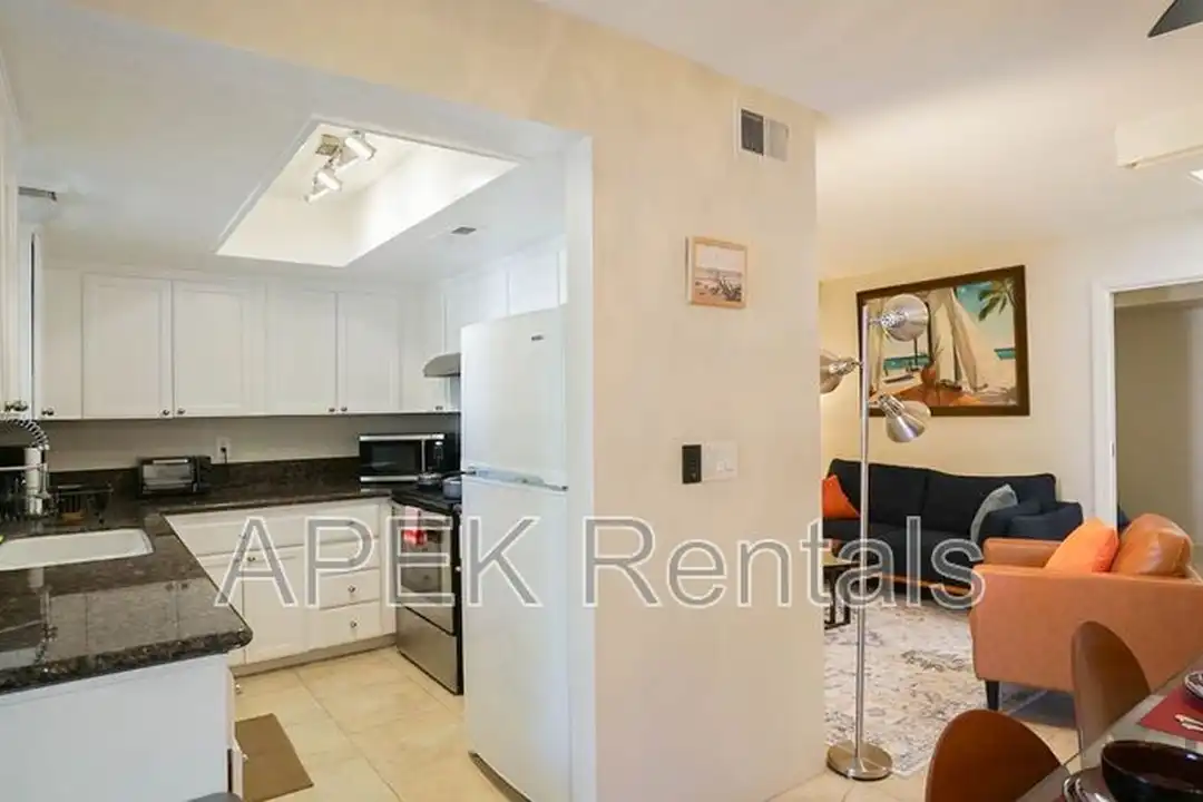 5301 E Waverly Dr unit 124 - More