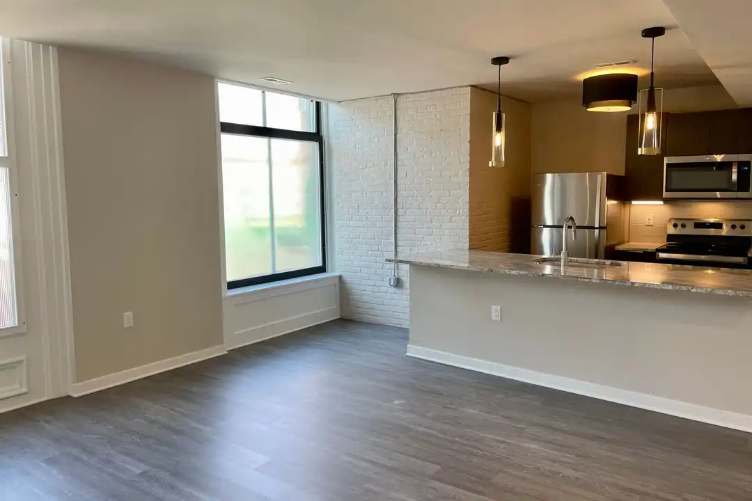 Apartment in Milwaukee - View 3