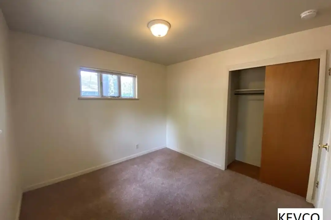 1313 Fairview Dr - View 6