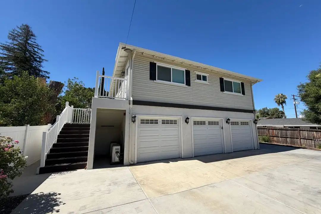 25461 Cole St unit Unit 2 – photo 1
