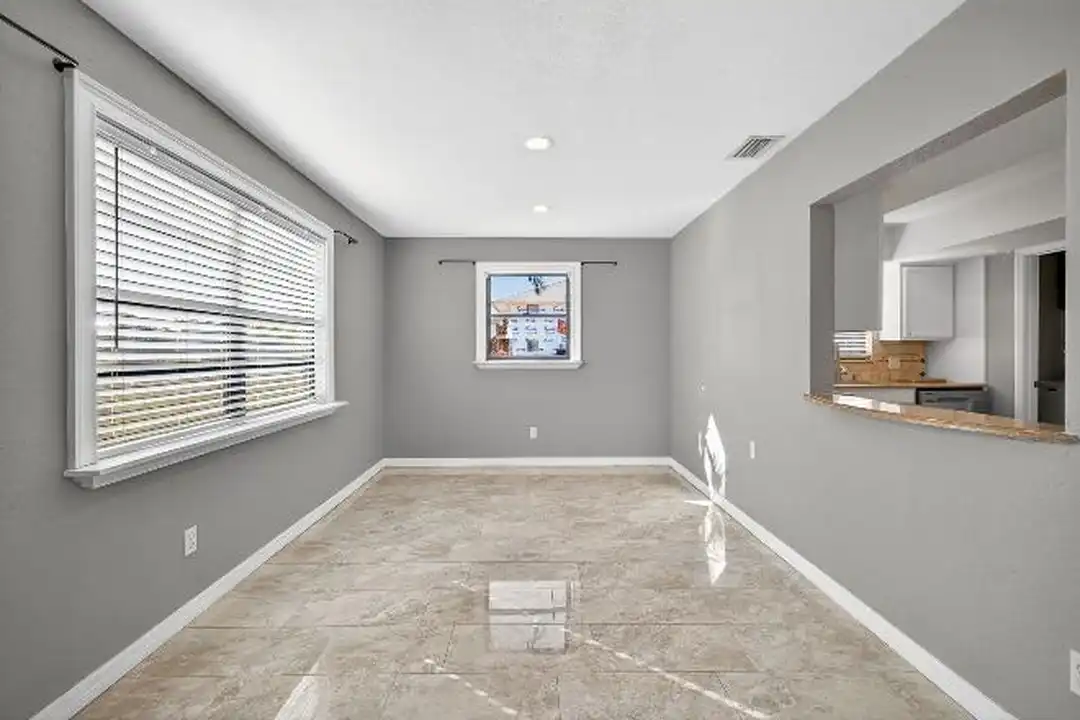 1303 SW 16th Terrace - More