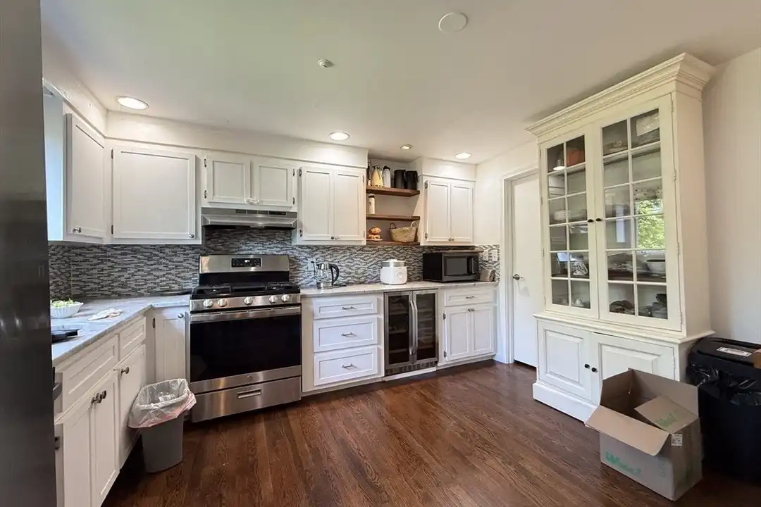 26 Hammond Pond Pkwy #0 - View 5