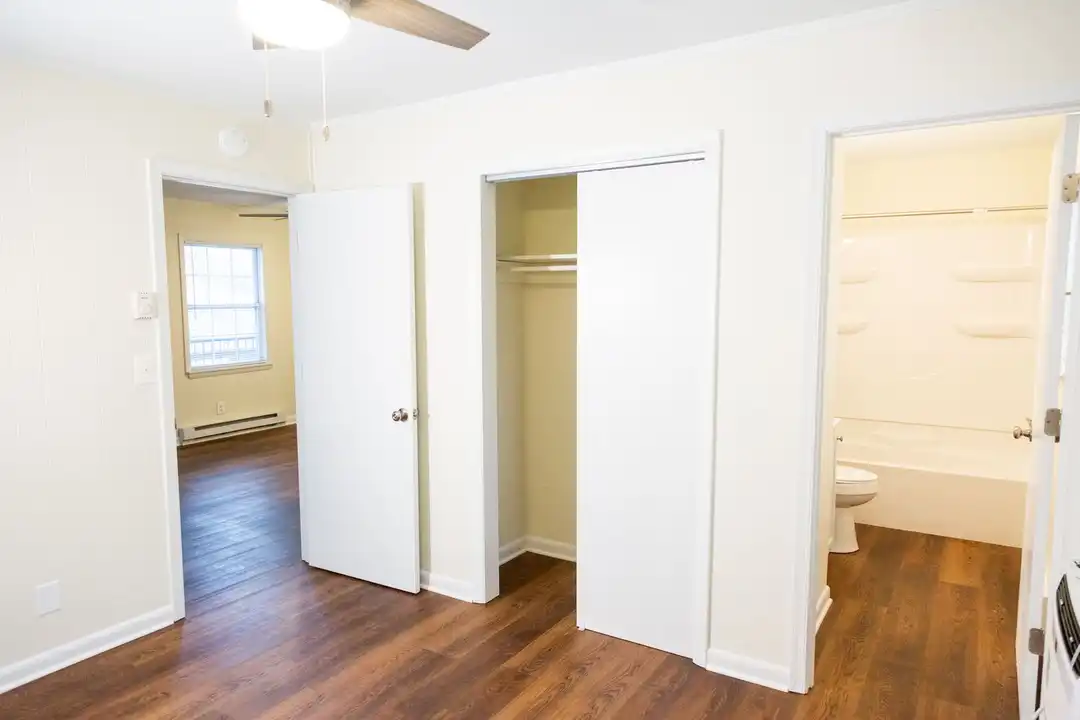 1102 Leonard St unit Apt #5 - View 6