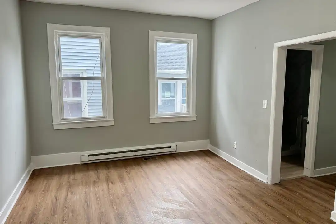 37 2nd Ave #3 – photo 1