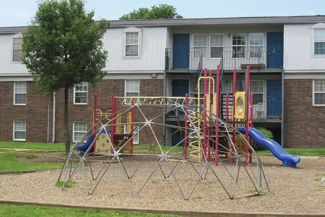 401 Douglas Park - View 4