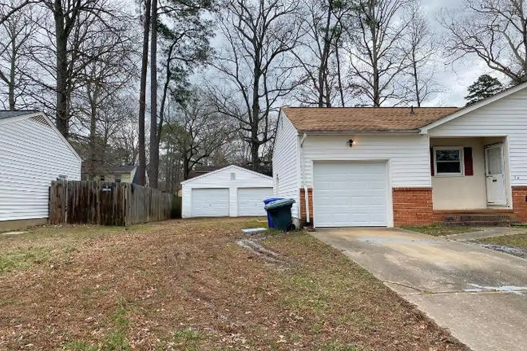 218 Mona Dr - View 4