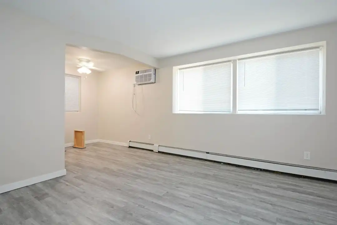 2725 Pleasant Ave unit 101 – pohled 2