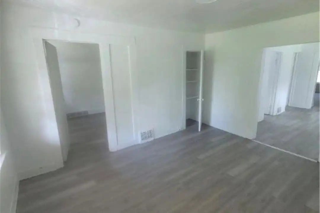 709 E 126th St unit Downstairs - View 2