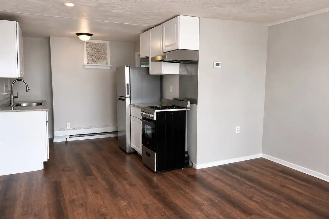 1218 Swetland St – photo 1