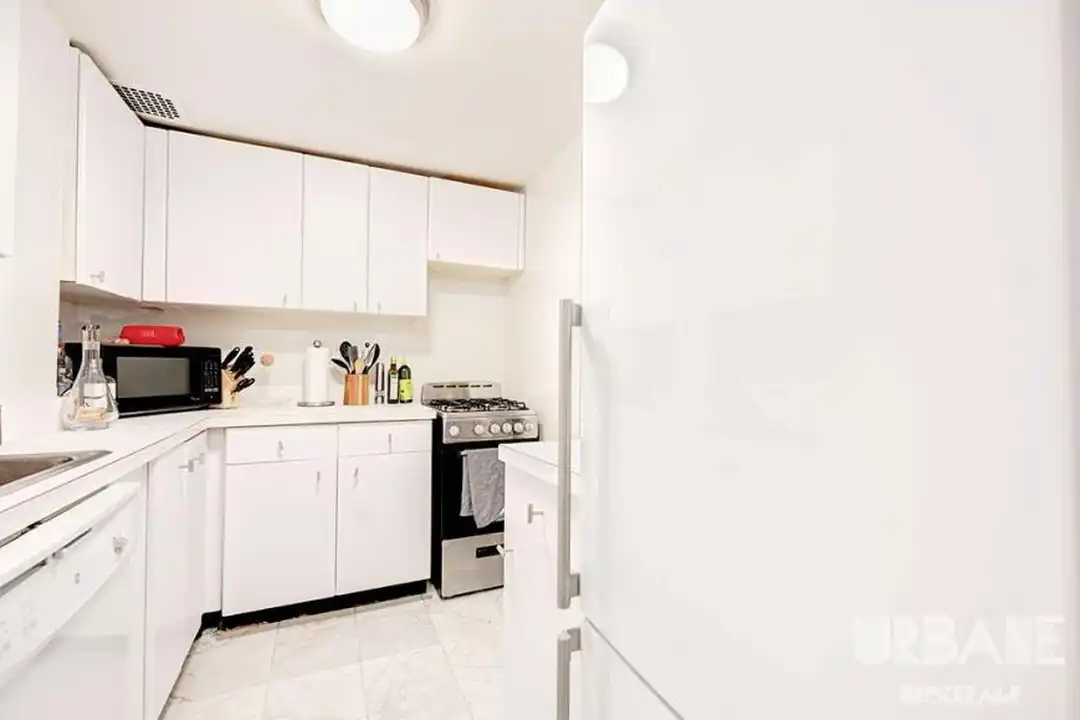 35 Grove St - View 2