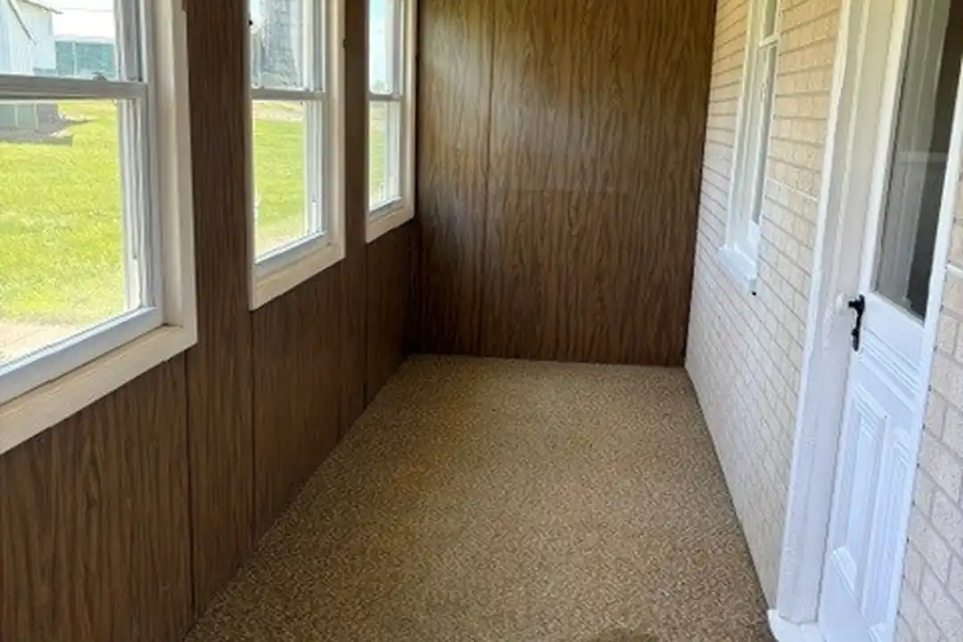 1520 Windsor Castle Rd - View 5