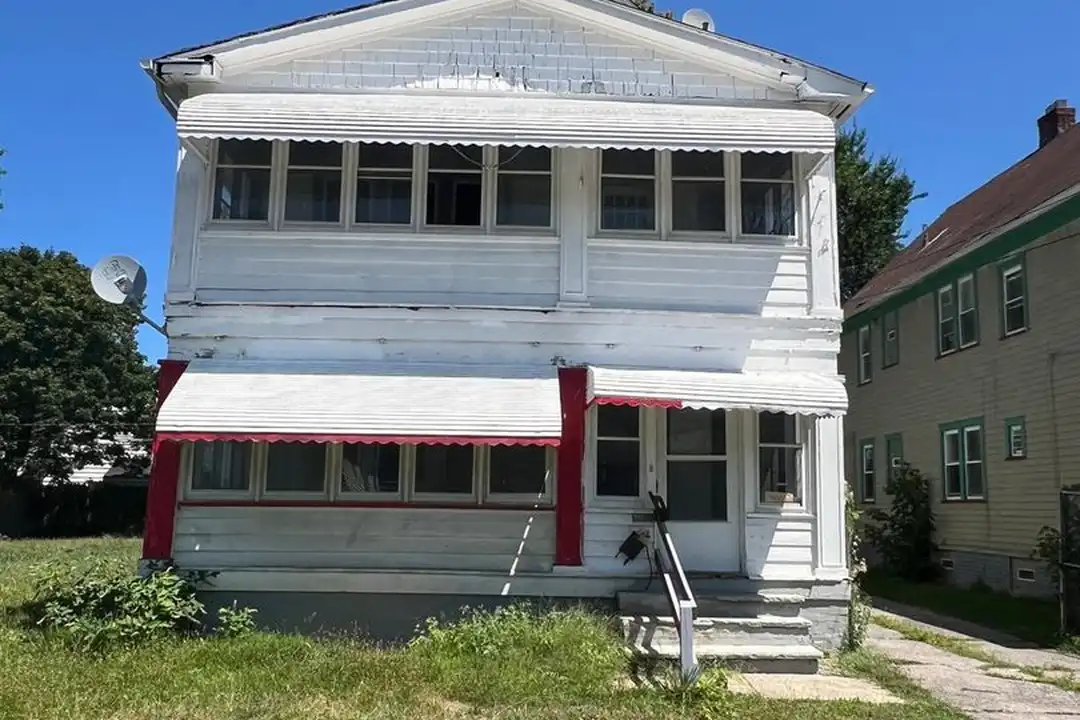 1639 Avalon Rd unit Down – photo 1