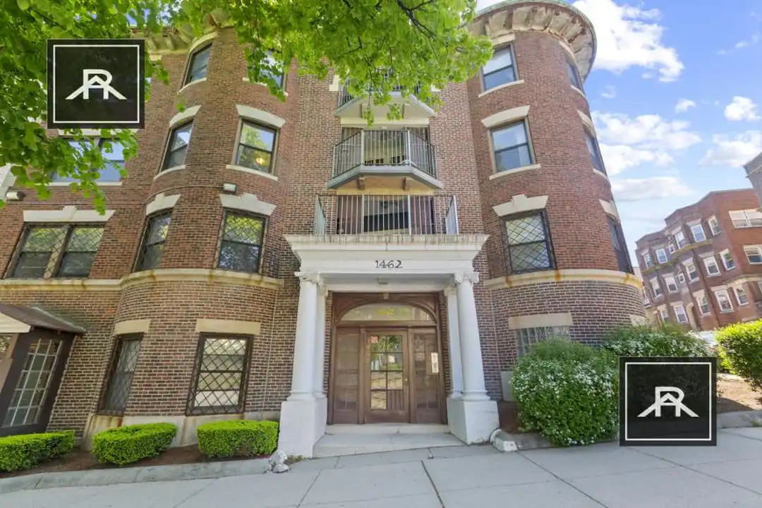 1464 Commonwealth Ave - View 6
