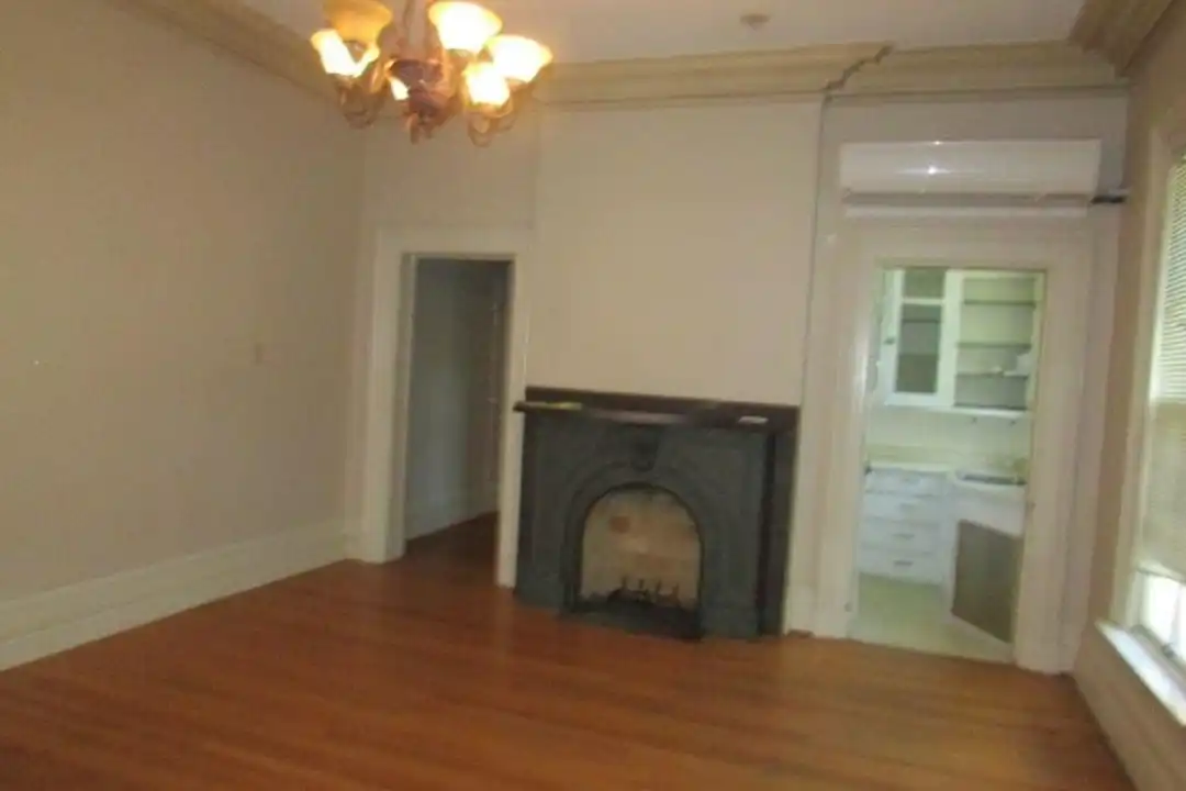 116 E Gorham St unit 101 - View 6