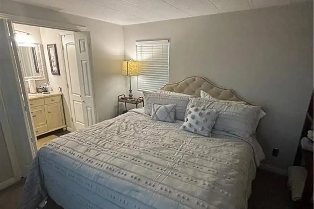 670 Channel Way - View 6
