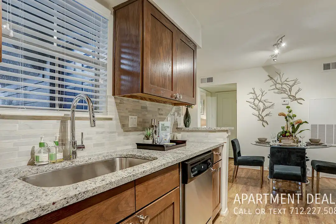6430 Central City Blvd - View 4