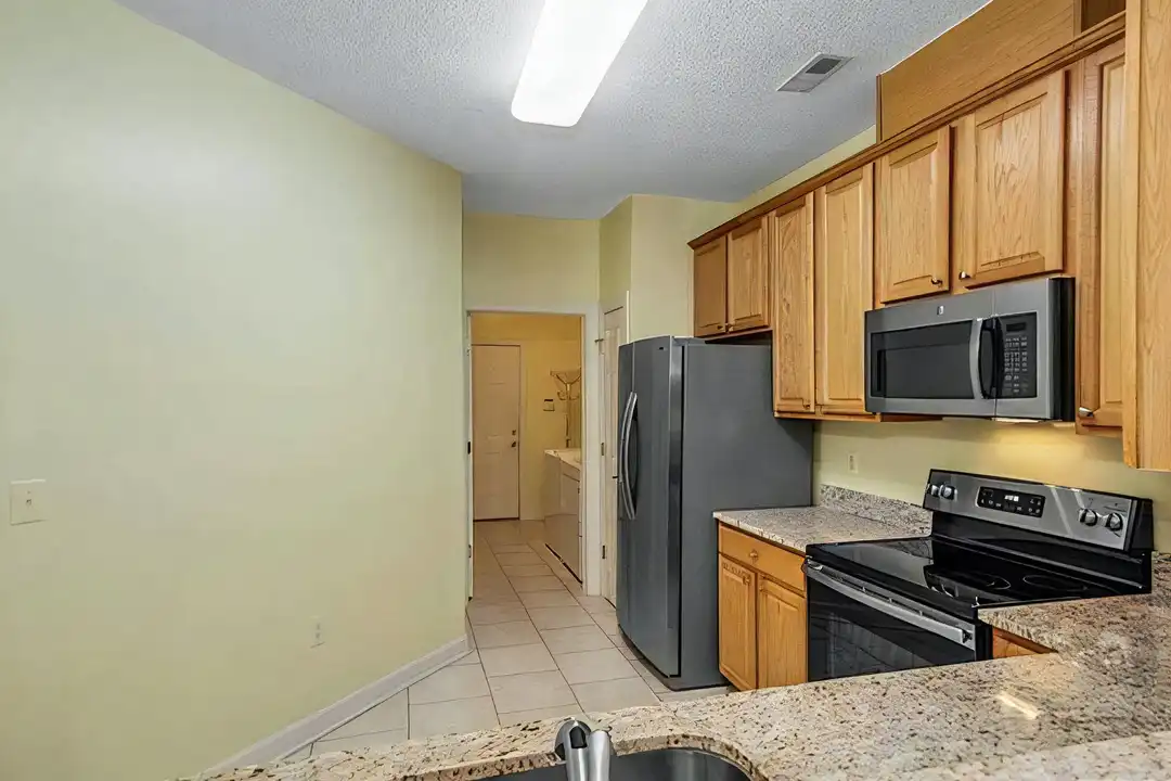 404 Sawgrass Hill Ct - More