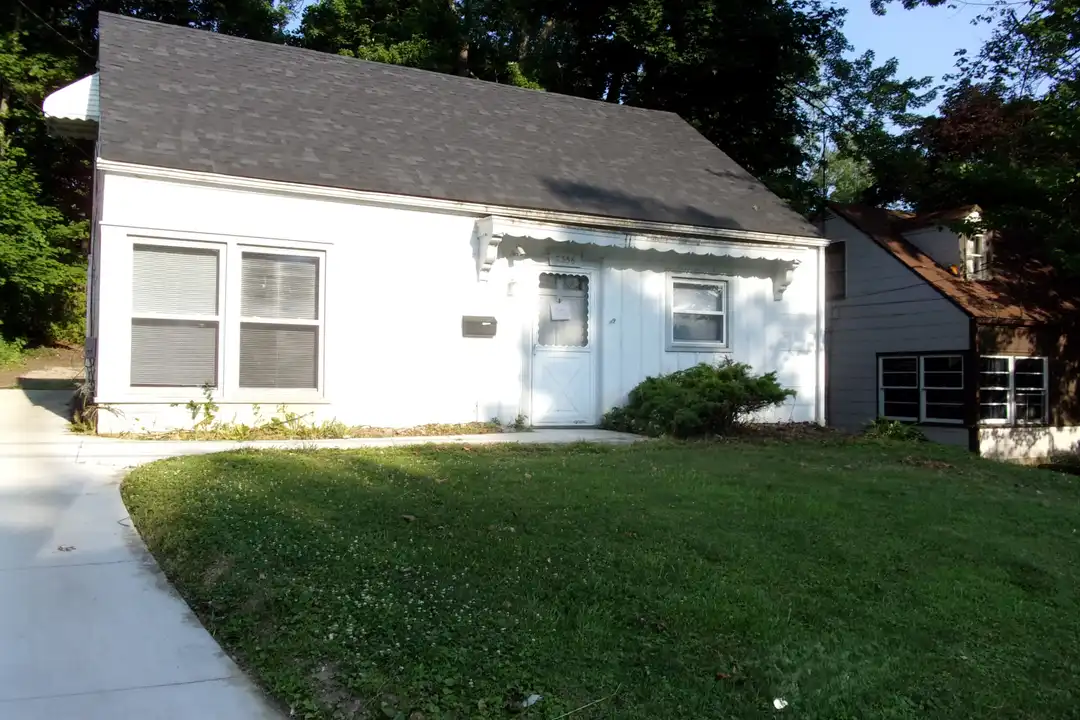 2356 Bailey Rd – photo 1