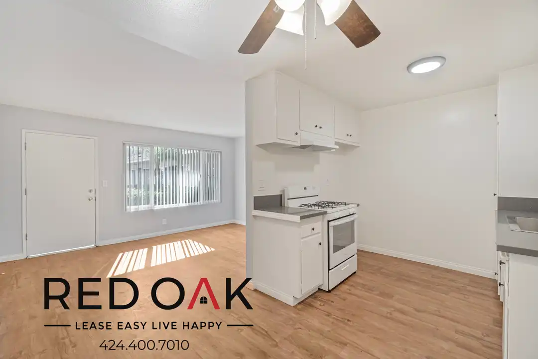 9210 Somerset Blvd - View 2