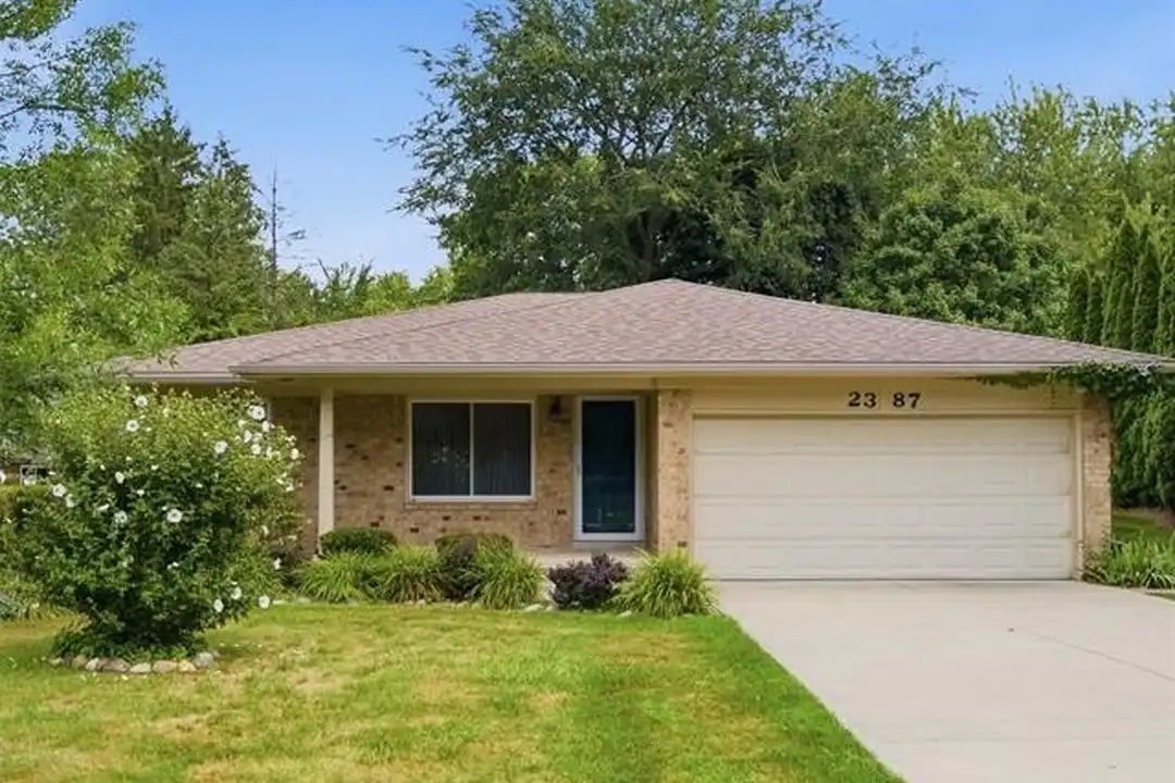 2387 Sanders Pl – photo 1 of 39