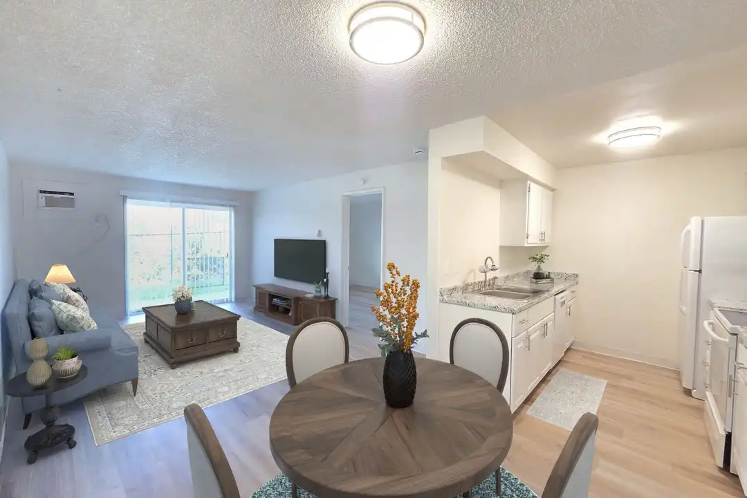 1204 W 6th Ave unit 104 – photo 1