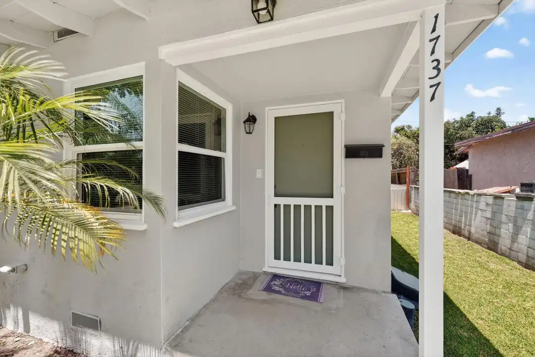 1737 W Jacaranda Pl - View 4
