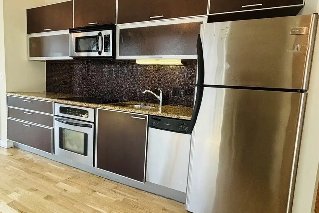 660 W Wayman St #204 - View 4