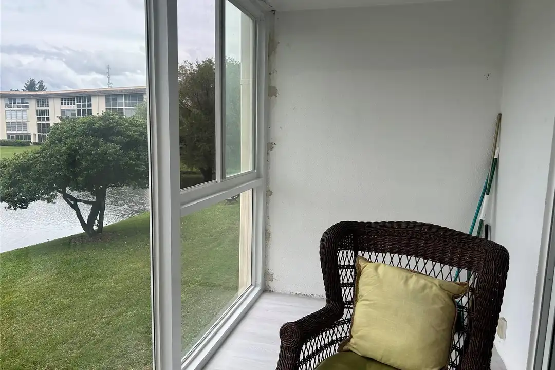 1902 Bermuda Cir #G2 - View 3