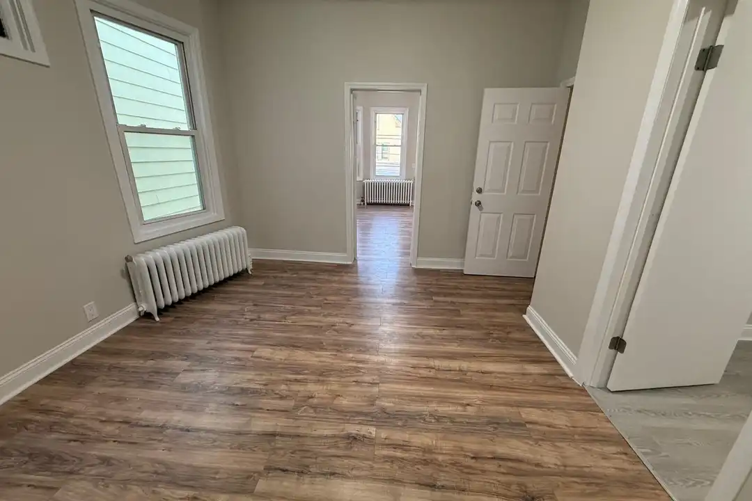 221 Wilkinson Ave unit 2 - View 4