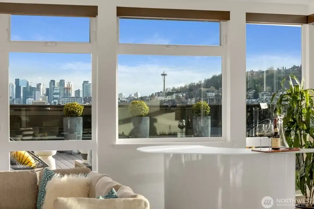 1760 N Northlake Way unit # 521 - View 2