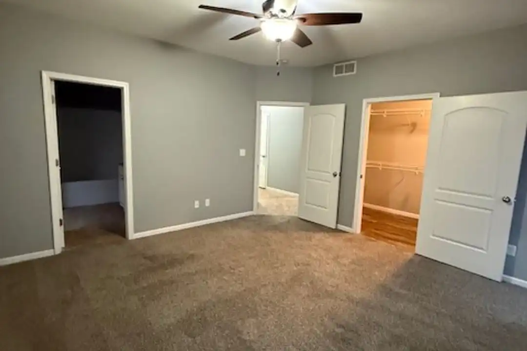 404 Dalhlia Dr - View 6