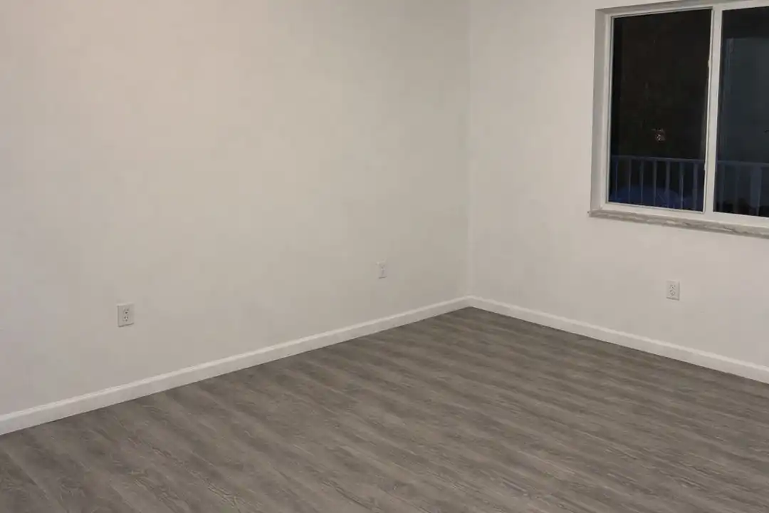 17050 NW 55th Ave unit 8 - More