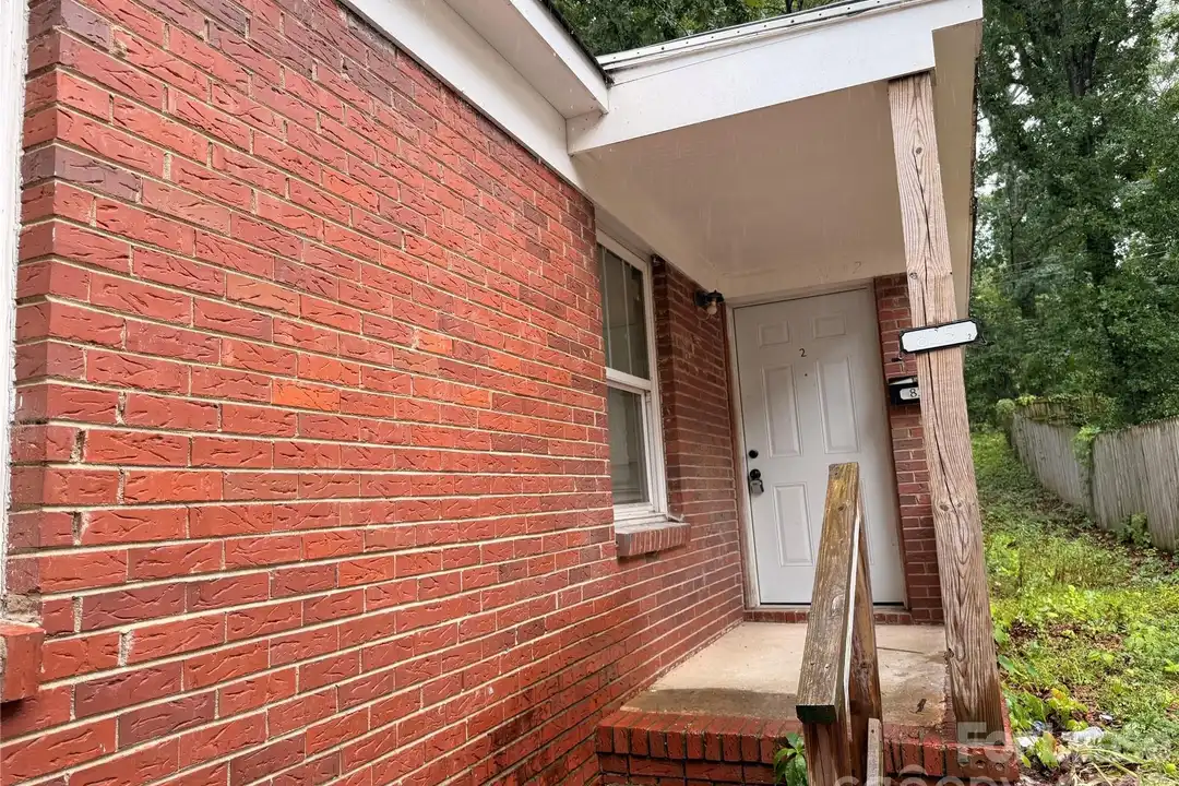 825 Rodey Ave #2 - View 3