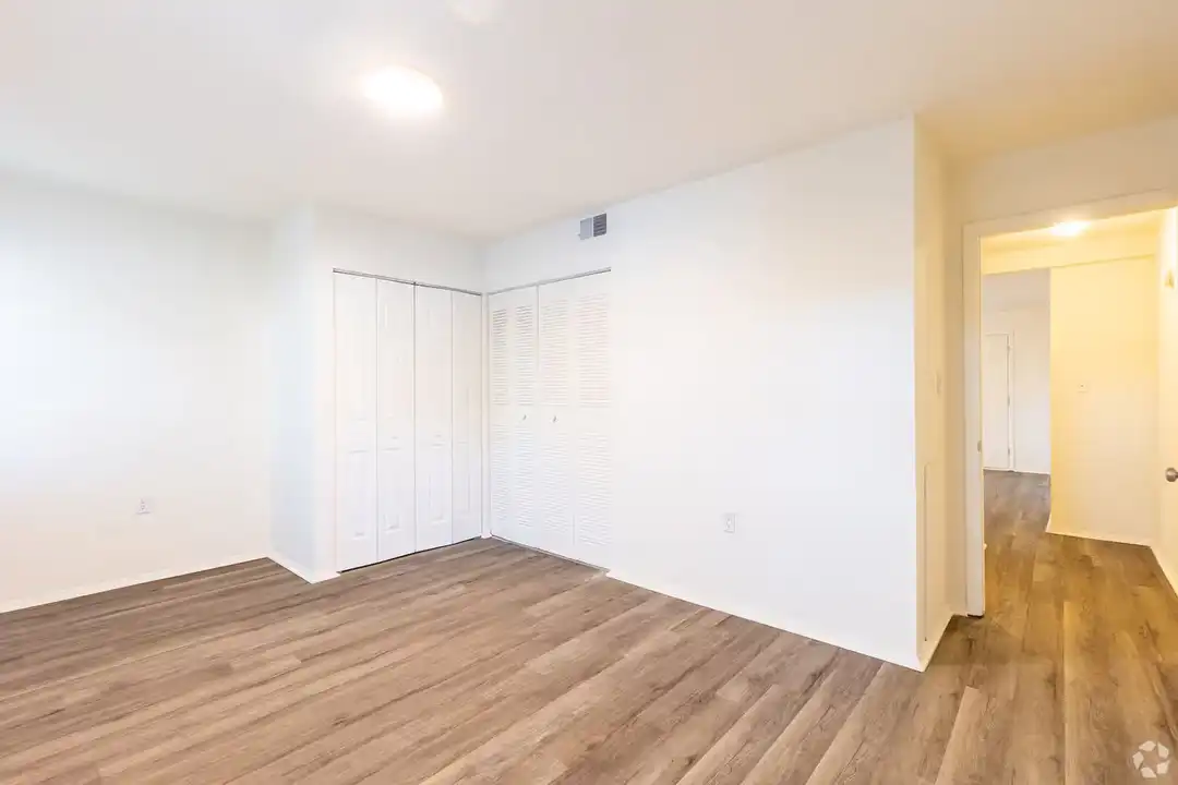 6434 Elkhardt Rd unit K - View 4