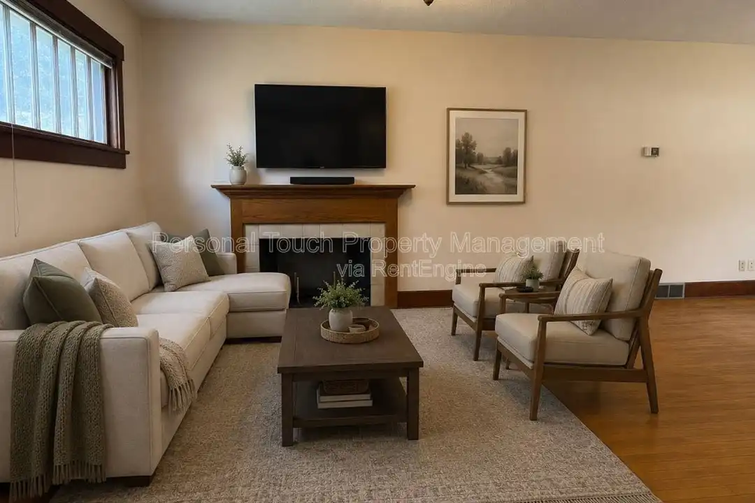 820 11th St N – photo 1