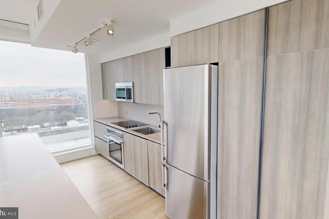 1201 Half St SW unit PH 1201 - View 4