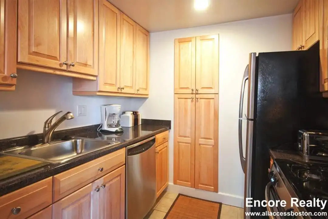 8 Sherman Rd - View 3