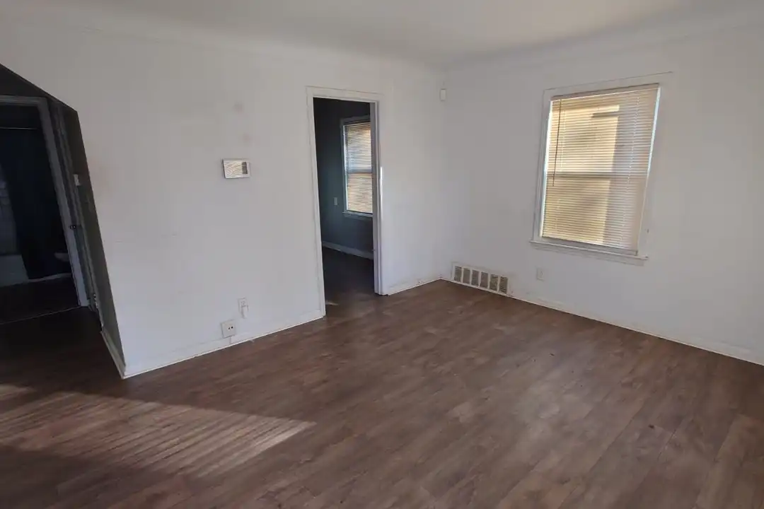 19330 Glastonbury Rd - Поглед 5