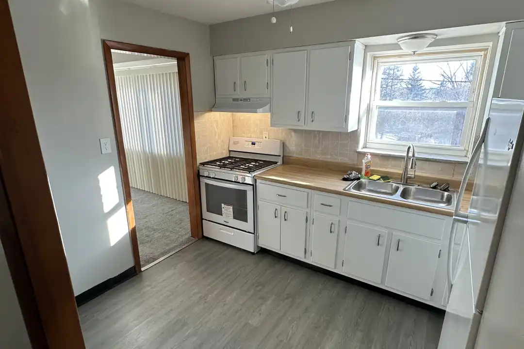 204 Solon Rd unit 2 – photo 1