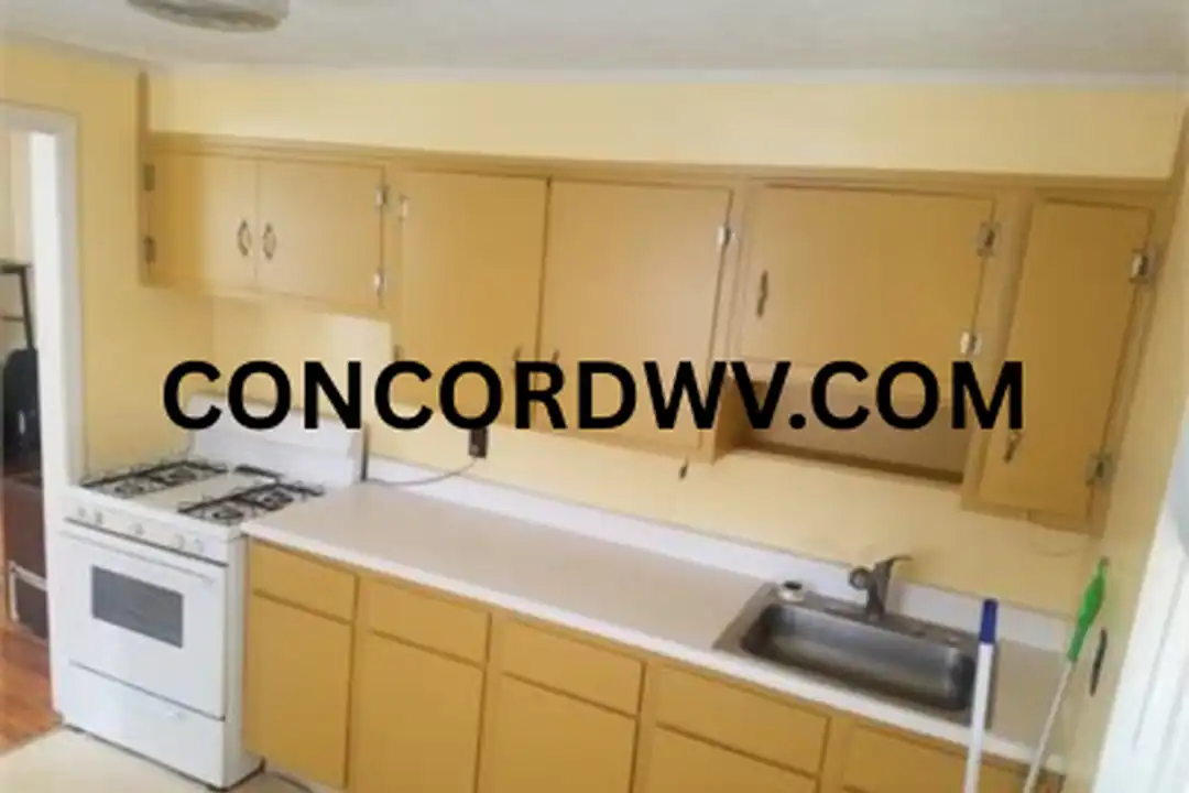 114 Old Hinton Rd unit B - View 5